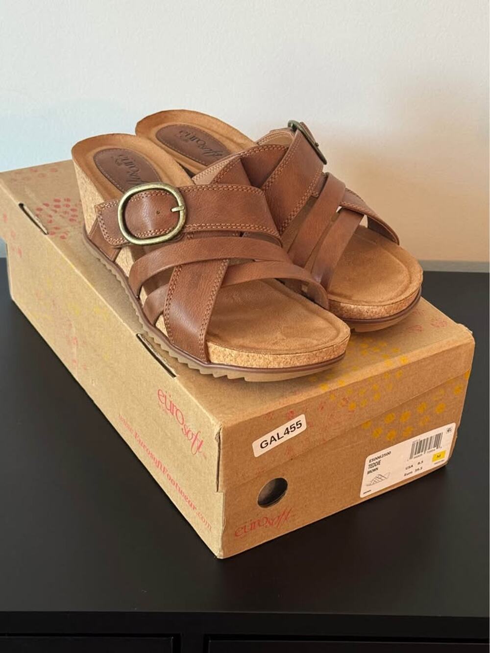 New Eurosoft by Sofft Brown Wedge Sandals Women's 8.5